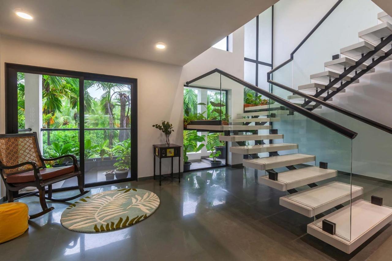 Villa Sereno By Stayvista - An Elegant And Entertaining Retreat Featuring A Swimming Pool, Outdoor Jacuzzi, Modern Interiors, And A Snooker Table Alibag Luaran gambar