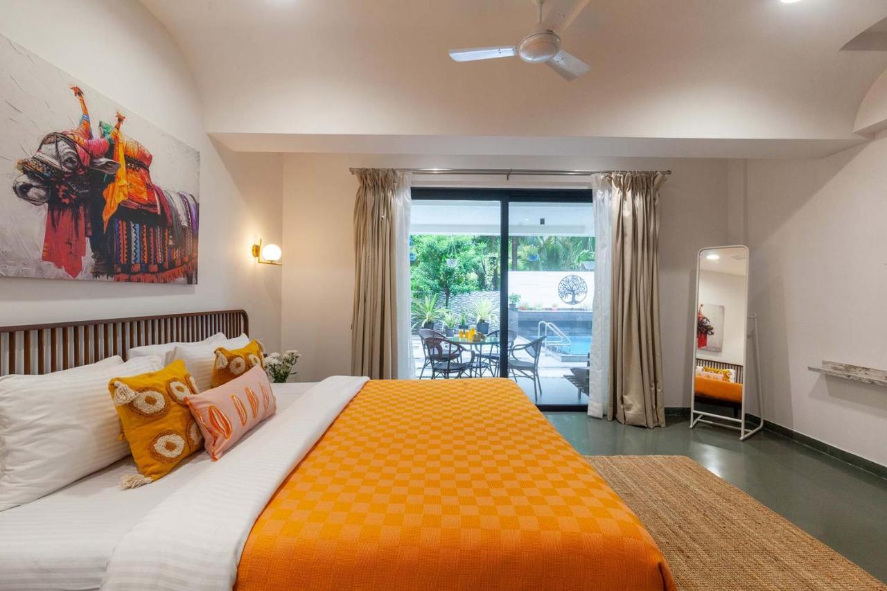 Villa Sereno By Stayvista - An Elegant And Entertaining Retreat Featuring A Swimming Pool, Outdoor Jacuzzi, Modern Interiors, And A Snooker Table Alibag Luaran gambar