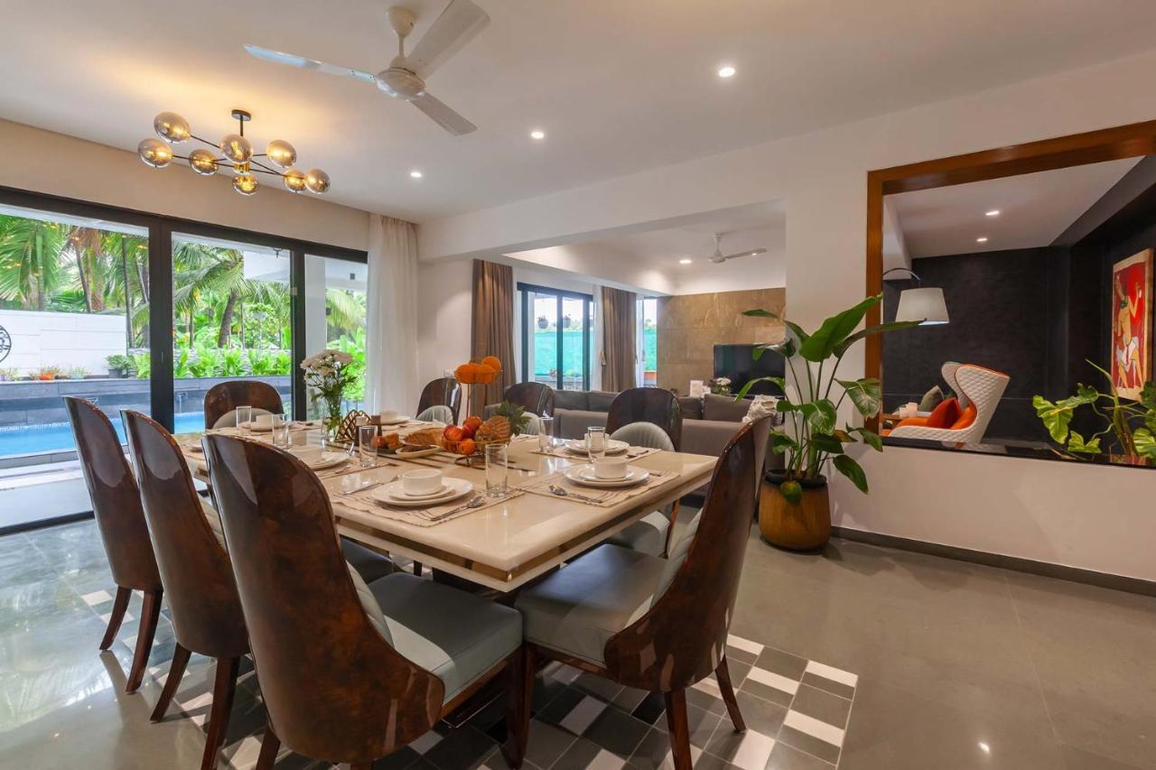 Villa Sereno By Stayvista - An Elegant And Entertaining Retreat Featuring A Swimming Pool, Outdoor Jacuzzi, Modern Interiors, And A Snooker Table Alibag Luaran gambar